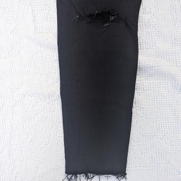 Levi's║Black Wedgie Ripped Jeans║Size 31 - Picture 5 of 7